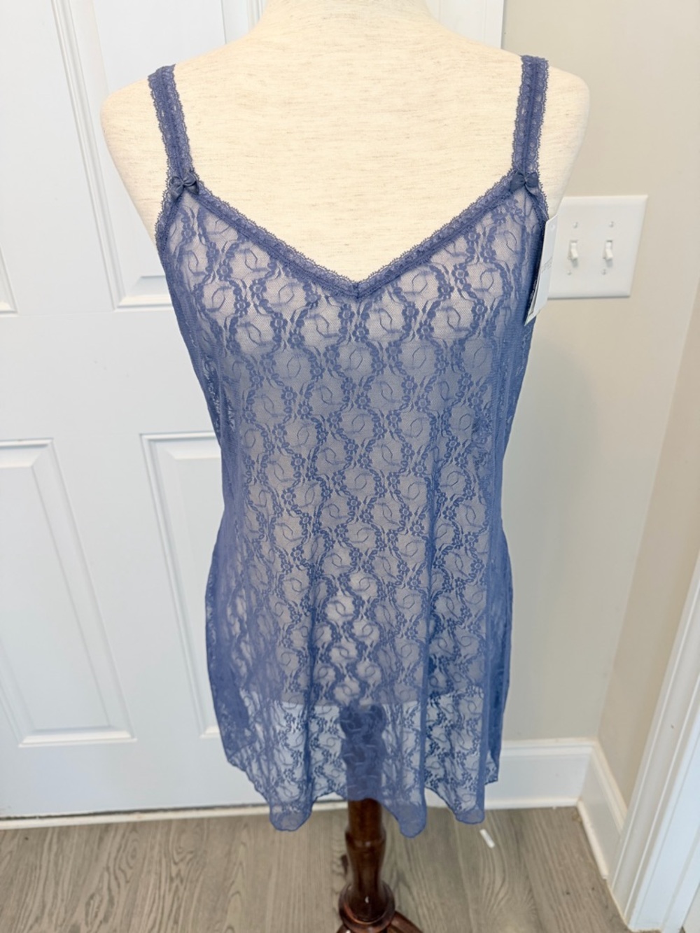 BeTempt’d V-Neck Chemise Nightie  NWT